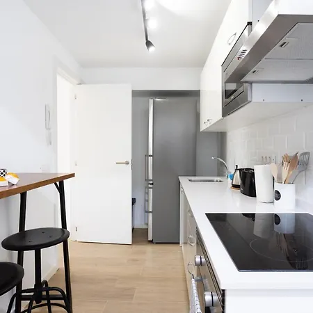 Home2book Beachfront Design&views Cristianos דירה *