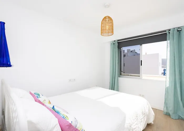 Home2book Beachfront Design&views Cristianos شقة *