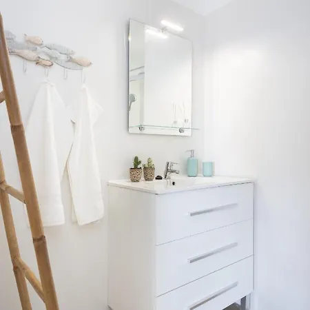 Home2book Beachfront Design&views Cristianos